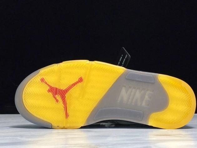 Off-White x Jordan CT8480-001 Air 5 Black 0822